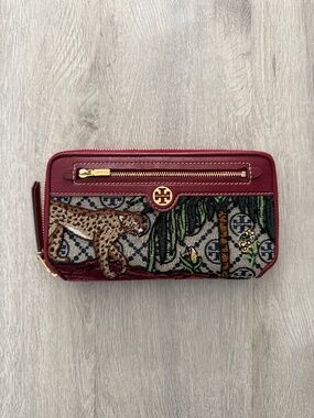 Tory Burch Women’s authentic Burgundy Leather Needlepoint Cheetah Wallet